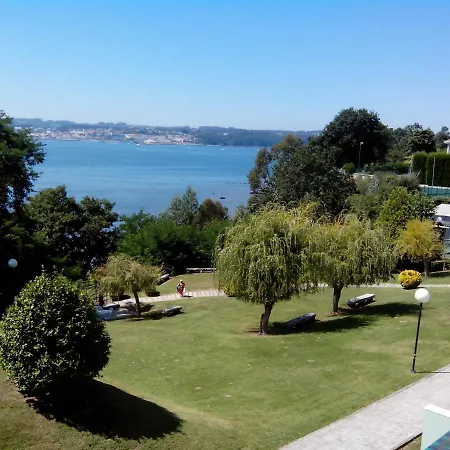 - Playa Lago * Mino